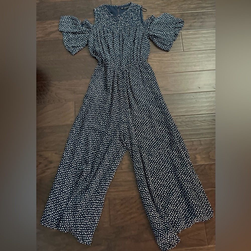 Beautiful Zara jumpsuit, size XS, wide leg